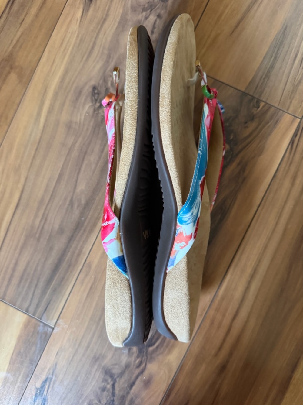 Vionic Bella Thong Sandals View 6